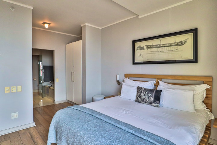 Cape Town Accommodation at Harbour Bridge 417 | Viya