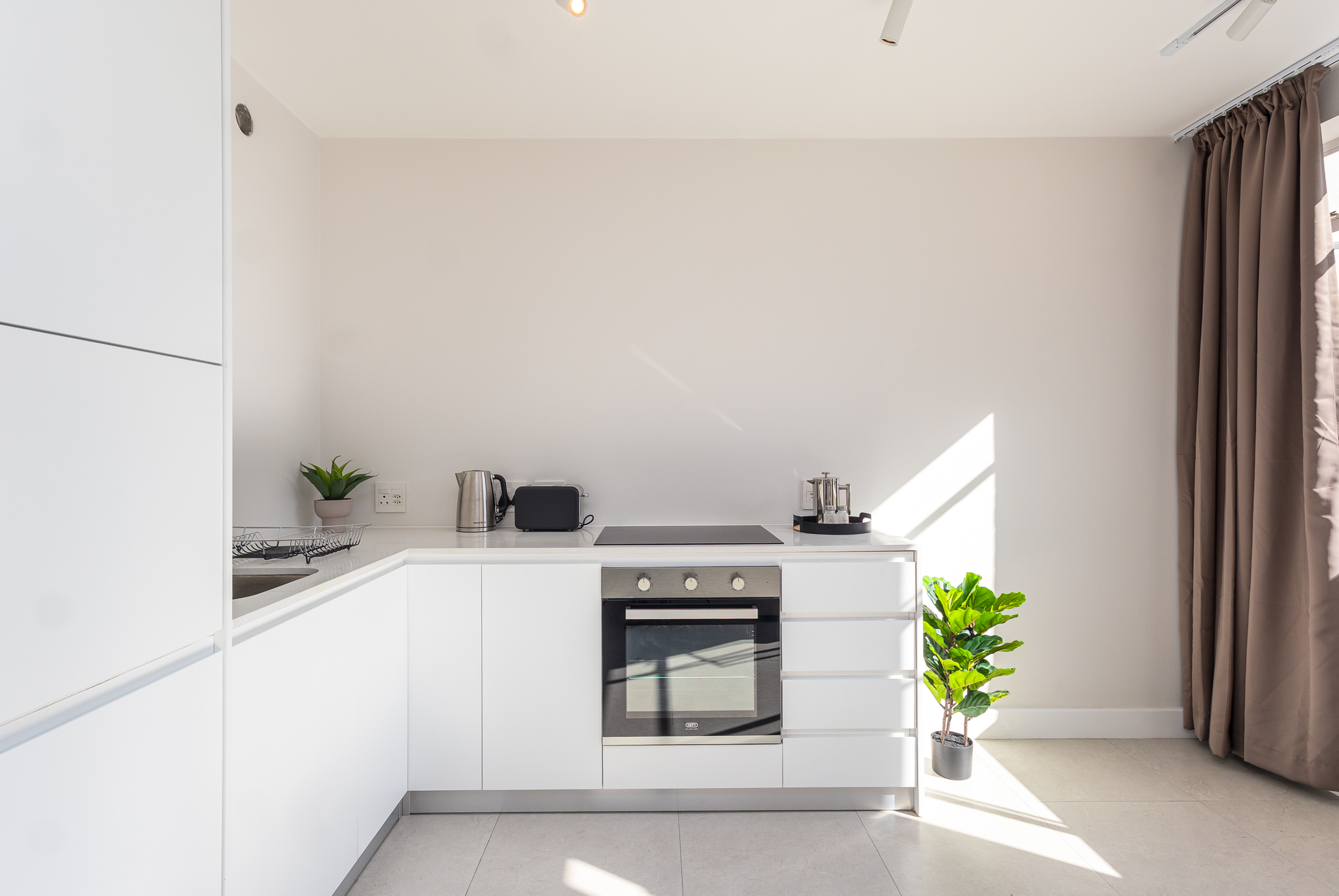 Bright City Studio in the Heart of Cape Town image no 9 of 17