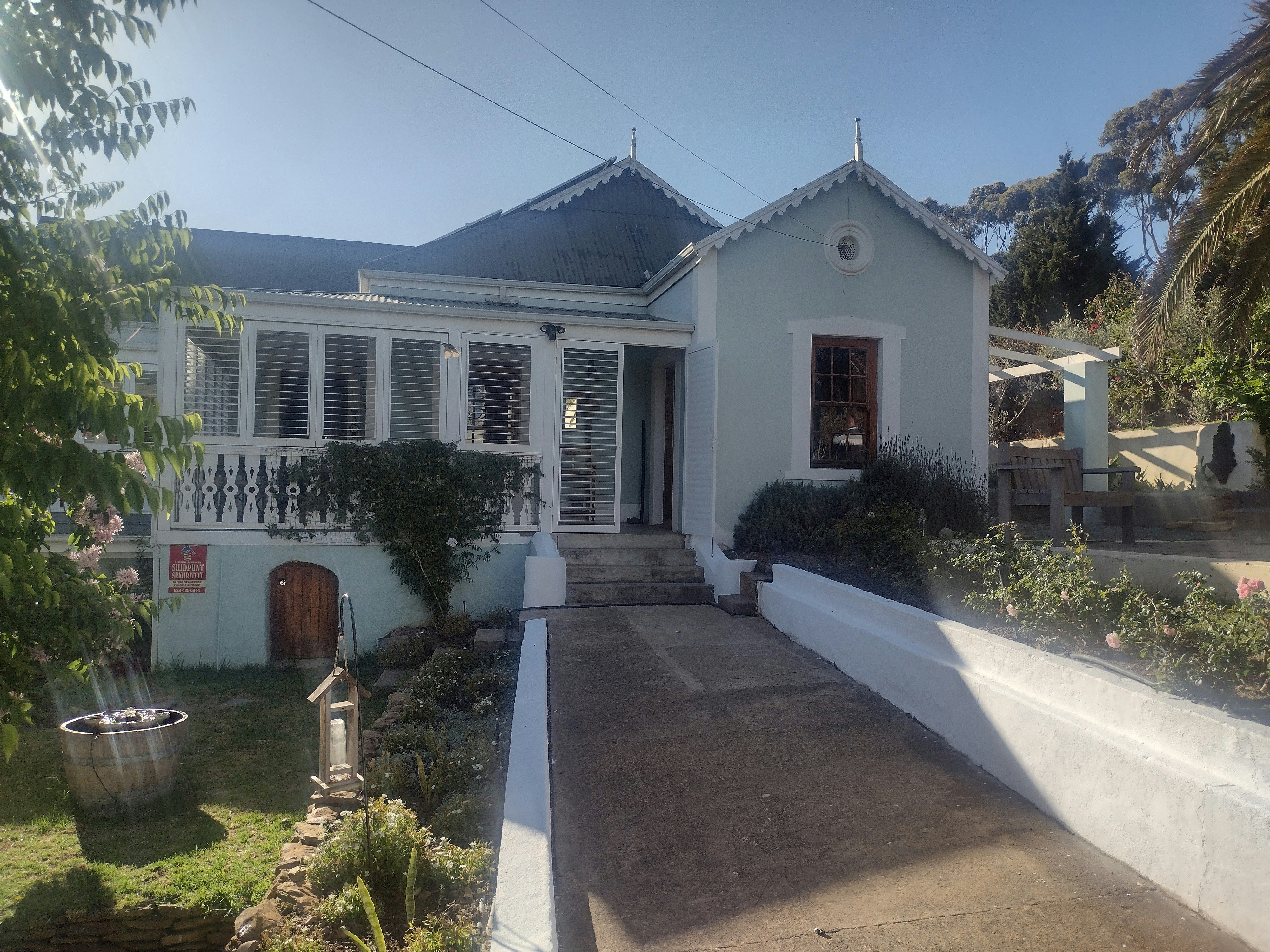 Heritage house image no 1 of 21