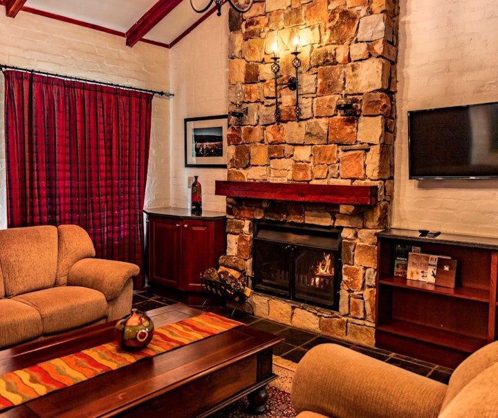 Mpumalanga Accommodation at Tudor Cottage at Heysbrook | Viya