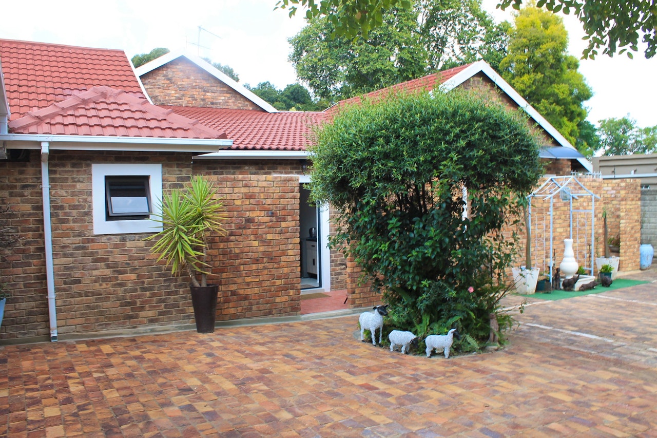 West Rand Accommodation at  | Viya