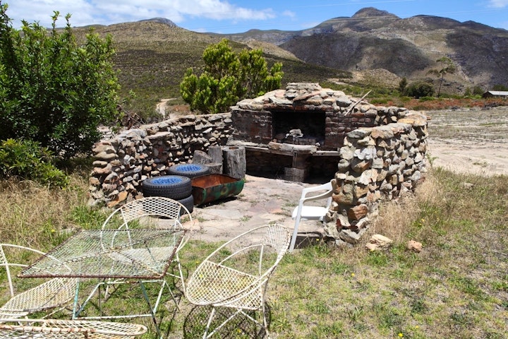 Western Cape Accommodation at Thatched Roof Cottage 2 | Viya