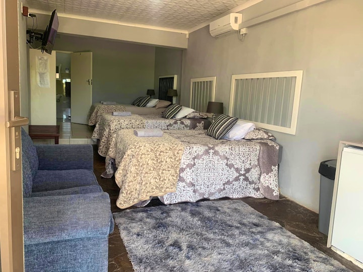 Karoo Accommodation at Victoria Oaks Beaufort West Guest House | Viya