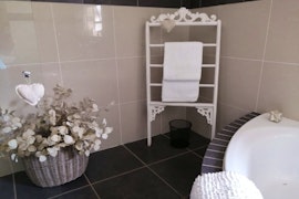 Garden Route Accommodation at Fraaie Bloemen | Viya