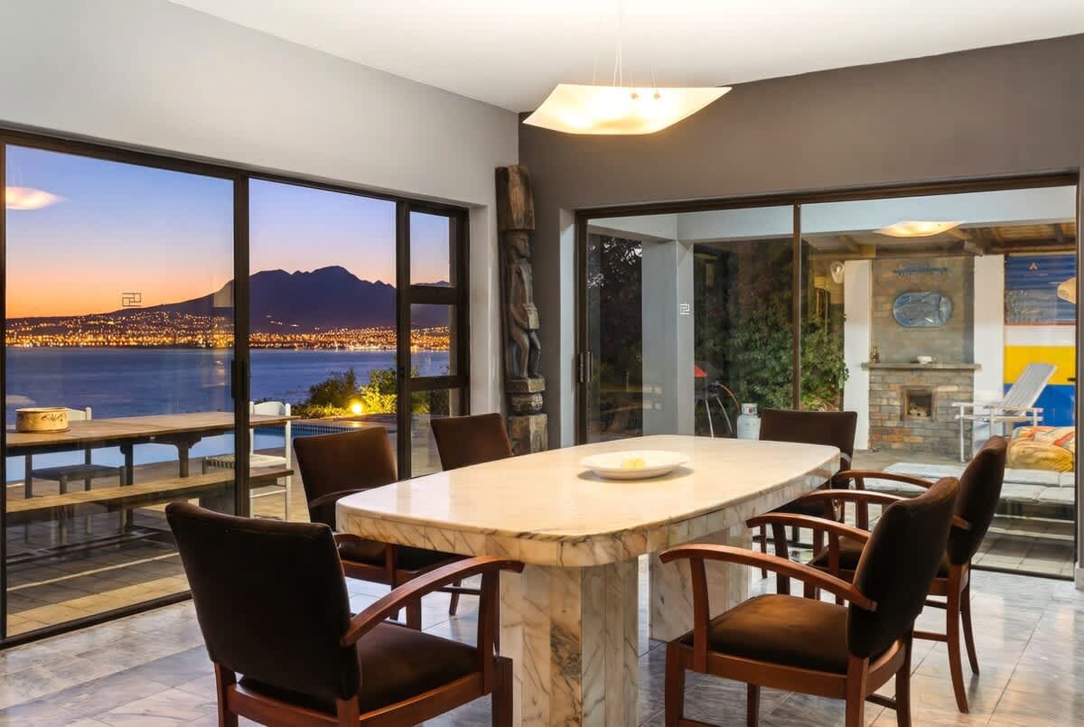 Gordon's Bay Villa with Sea and Mountain Views image no 38 of 38