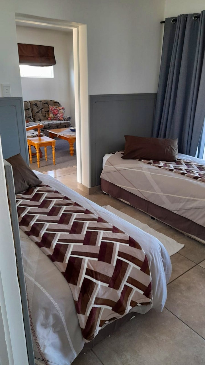 Cape Town Accommodation at 8 on Penguin | Viya