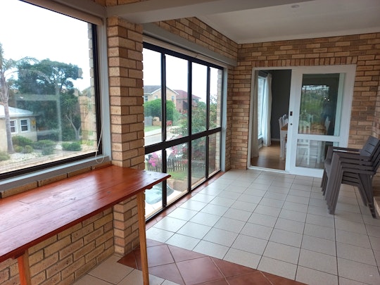 Jeffreys Bay Accommodation at  | Viya