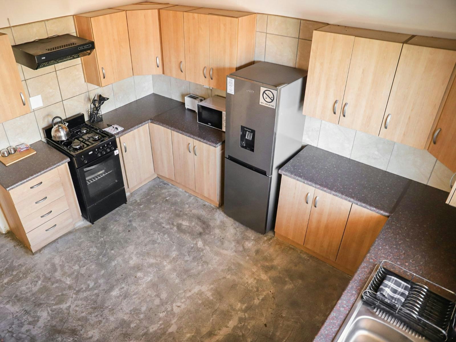 Modern Farm Stays 12 Swart Street image no 10 of 13