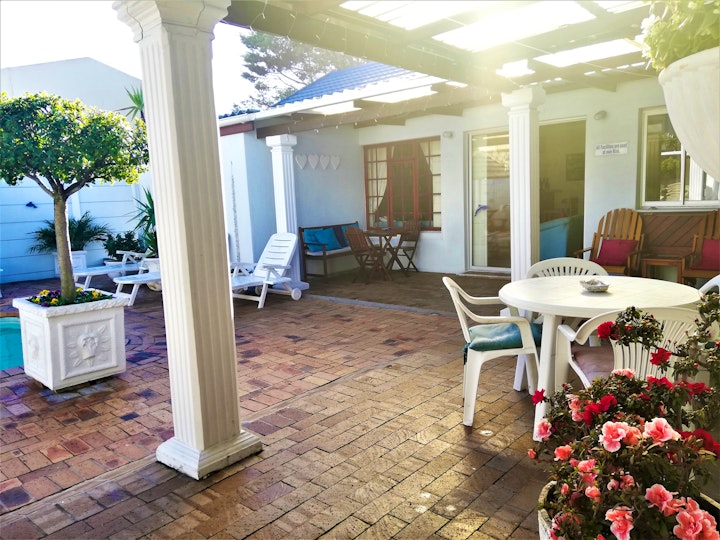 Cape Town Accommodation at Dolphin Inn Blouberg | Viya