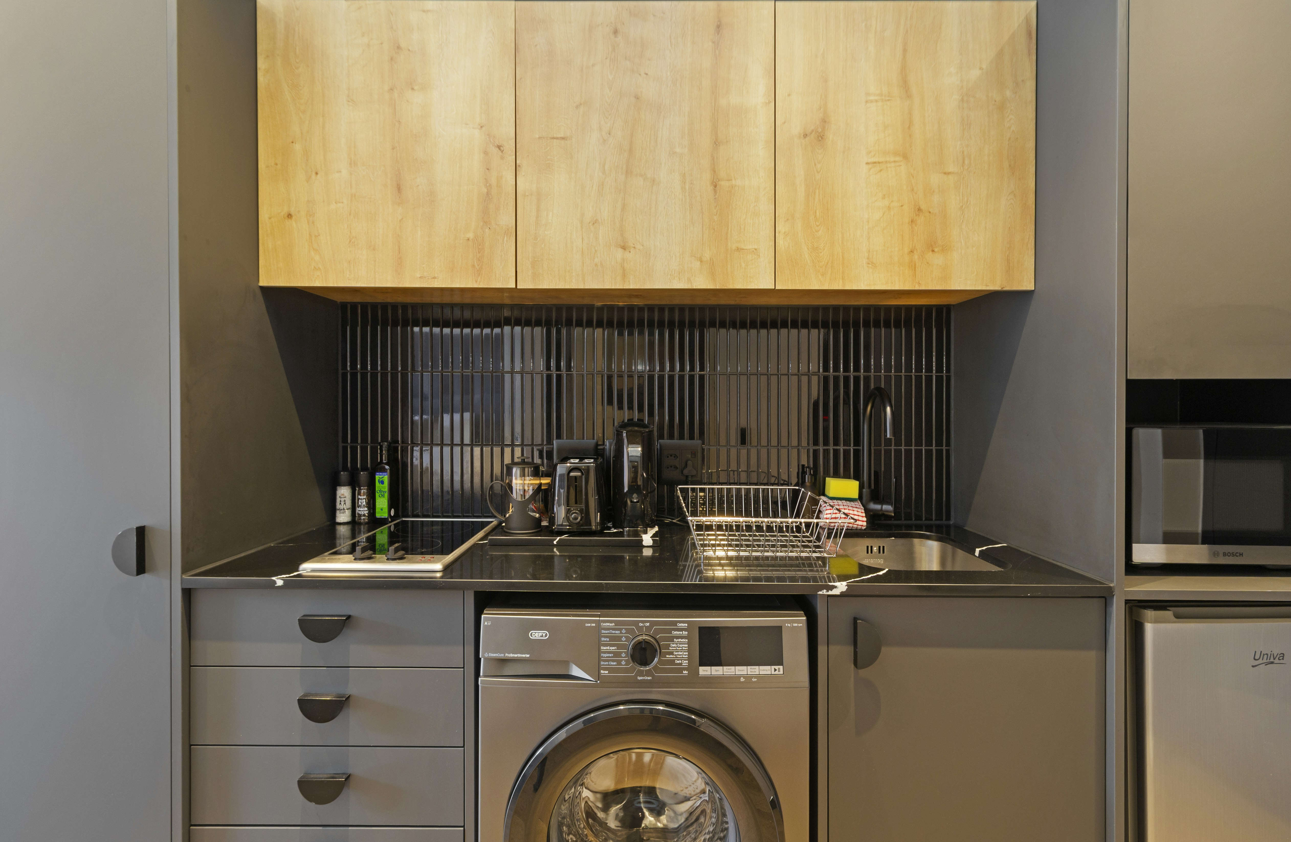 Modern Studio @ Nine Palms image no 15 of 18