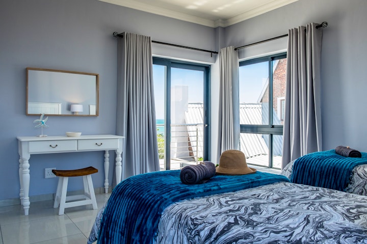 West Coast Accommodation at Turtle and Tides | Viya