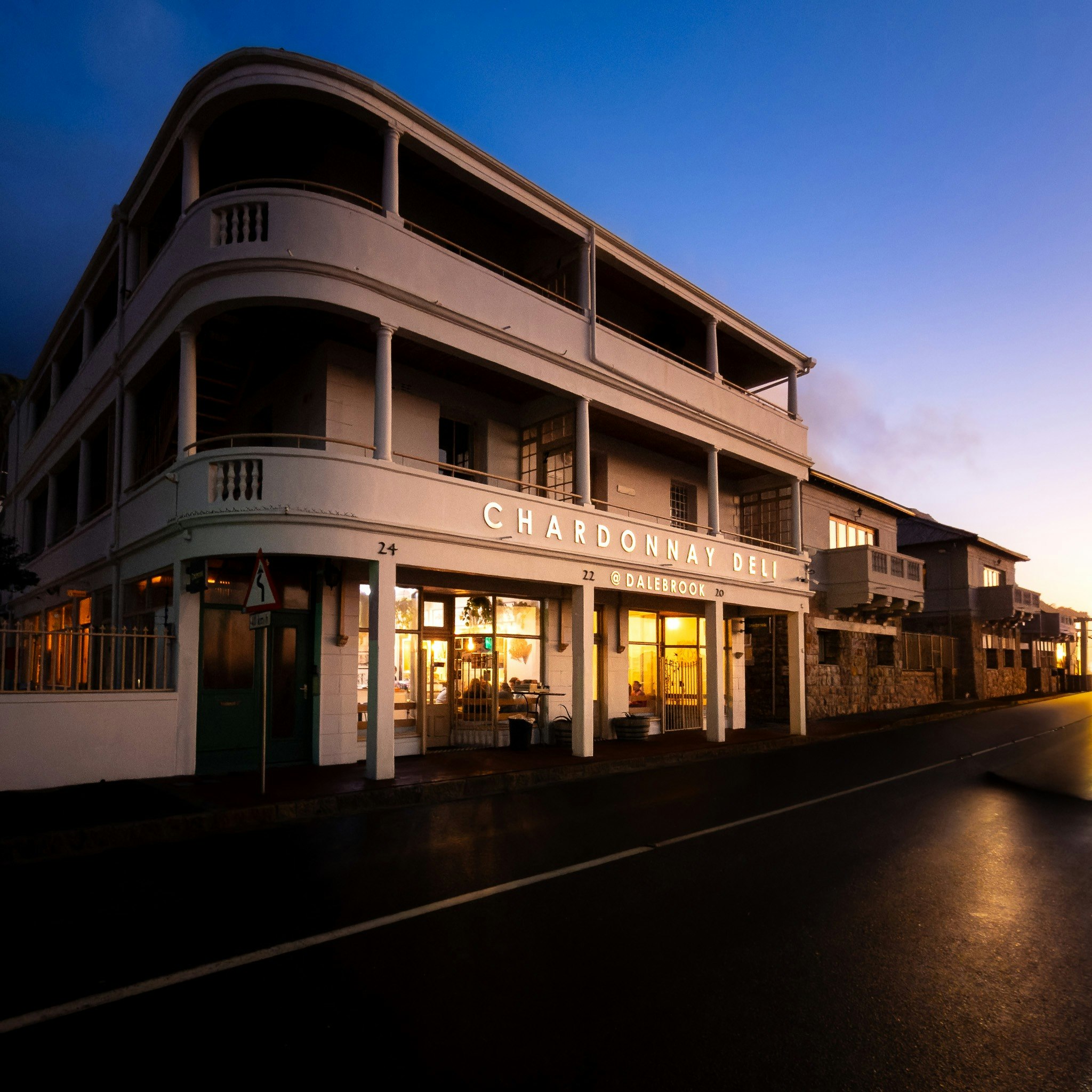 Kalk Coastal Apartment image no 10 of 40
