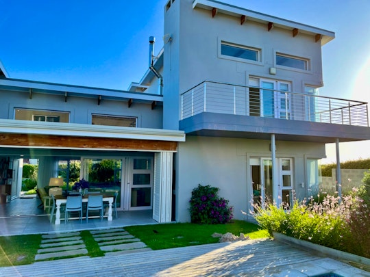 Hermanus Accommodation at  | Viya