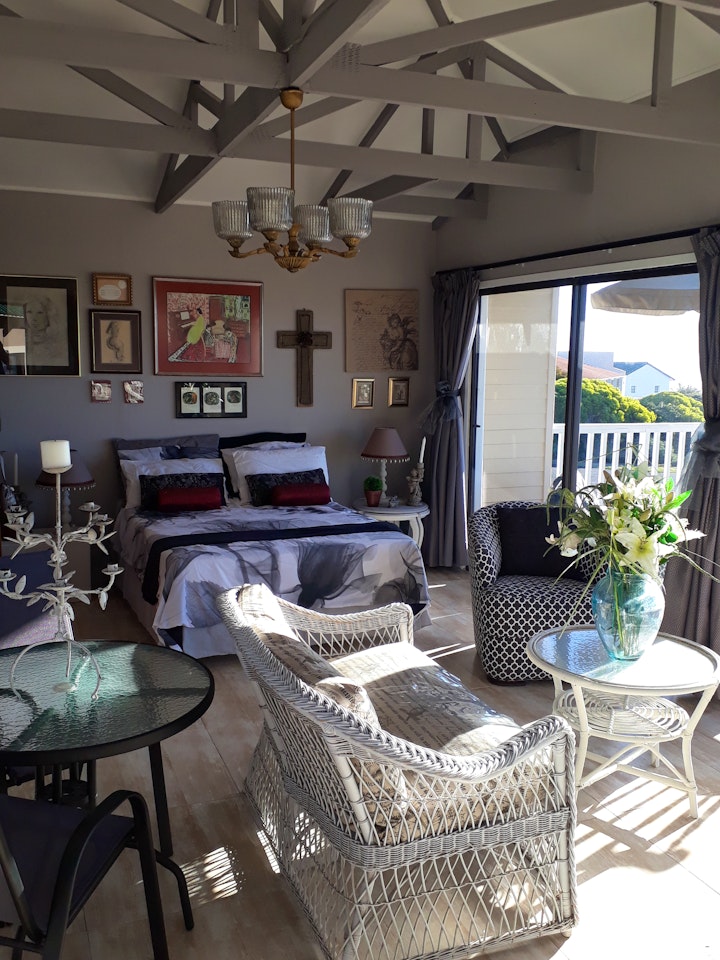 Overberg Accommodation at Whale of a Time | Viya