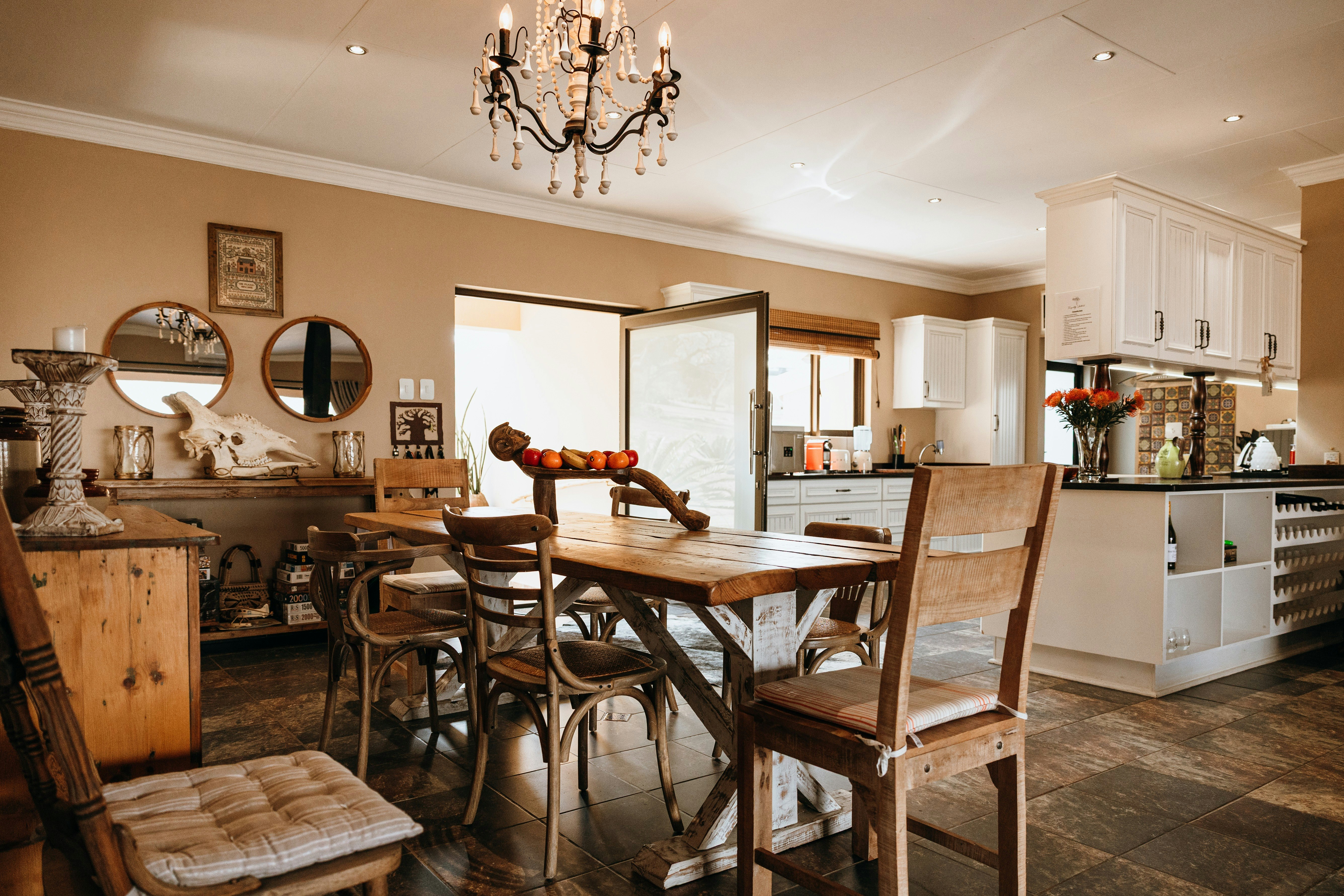 Tranquility Ukuthula Self Catering Game Farm House with Hot Tub image no 40 of 118