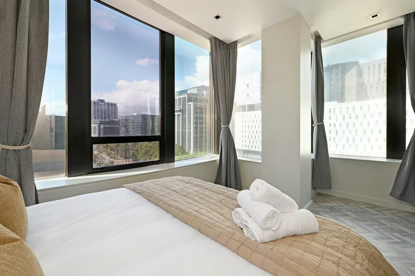 Skye @ Foreshore Place image no 20 of 27