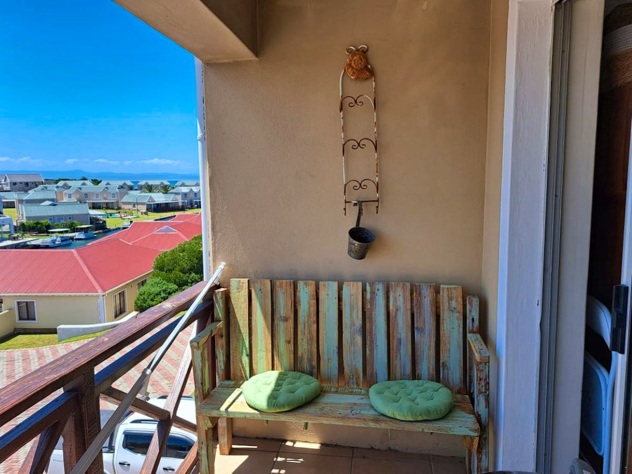 Jeffreys Bay Accommodation at  | Viya