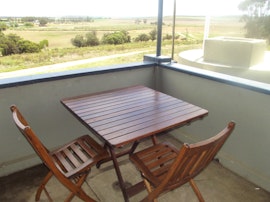 Overberg Accommodation at Bo-Plaas | Viya