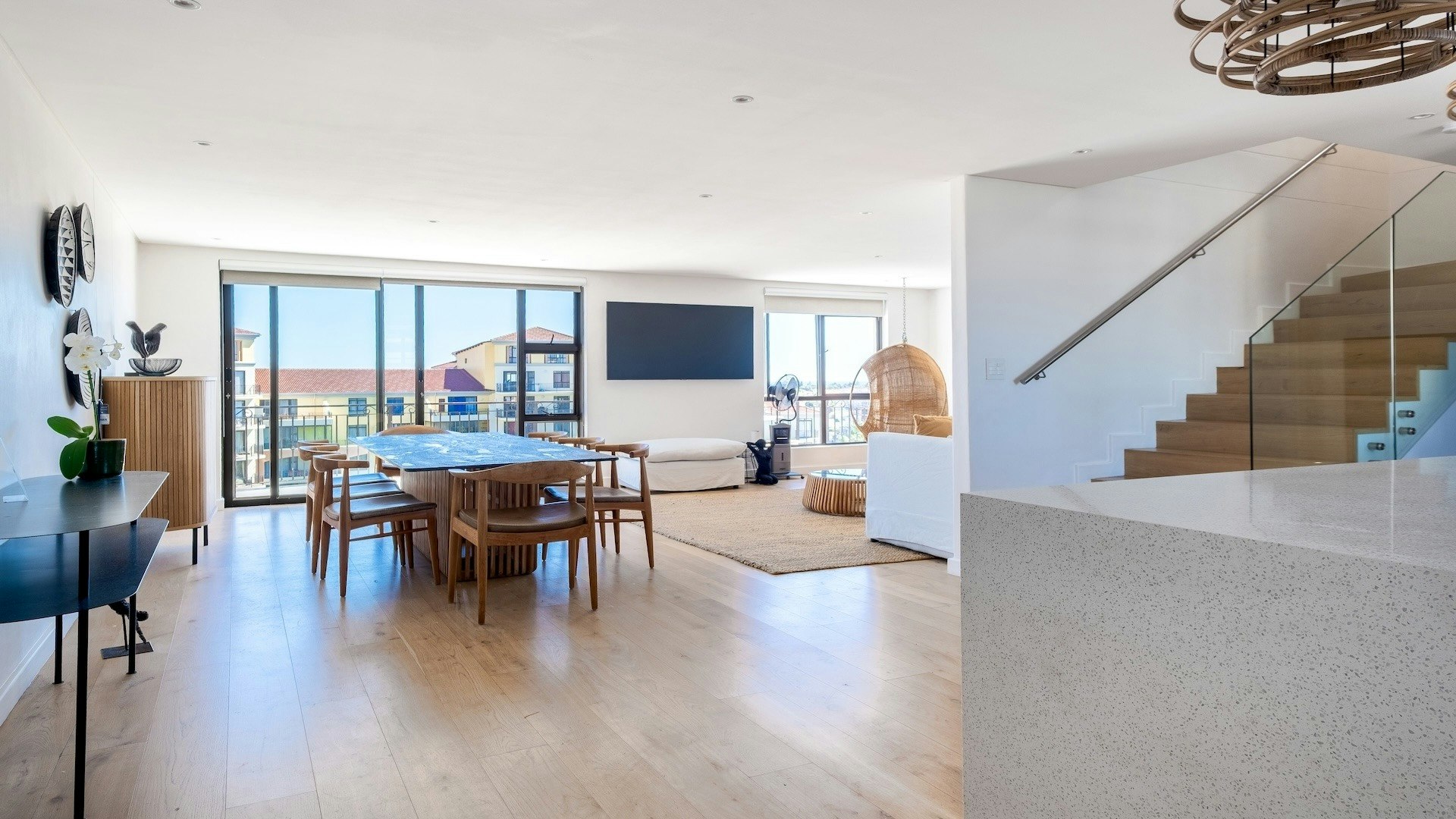 3 Bed 3 Bath Penthouse ICP606 image no 1 of 86