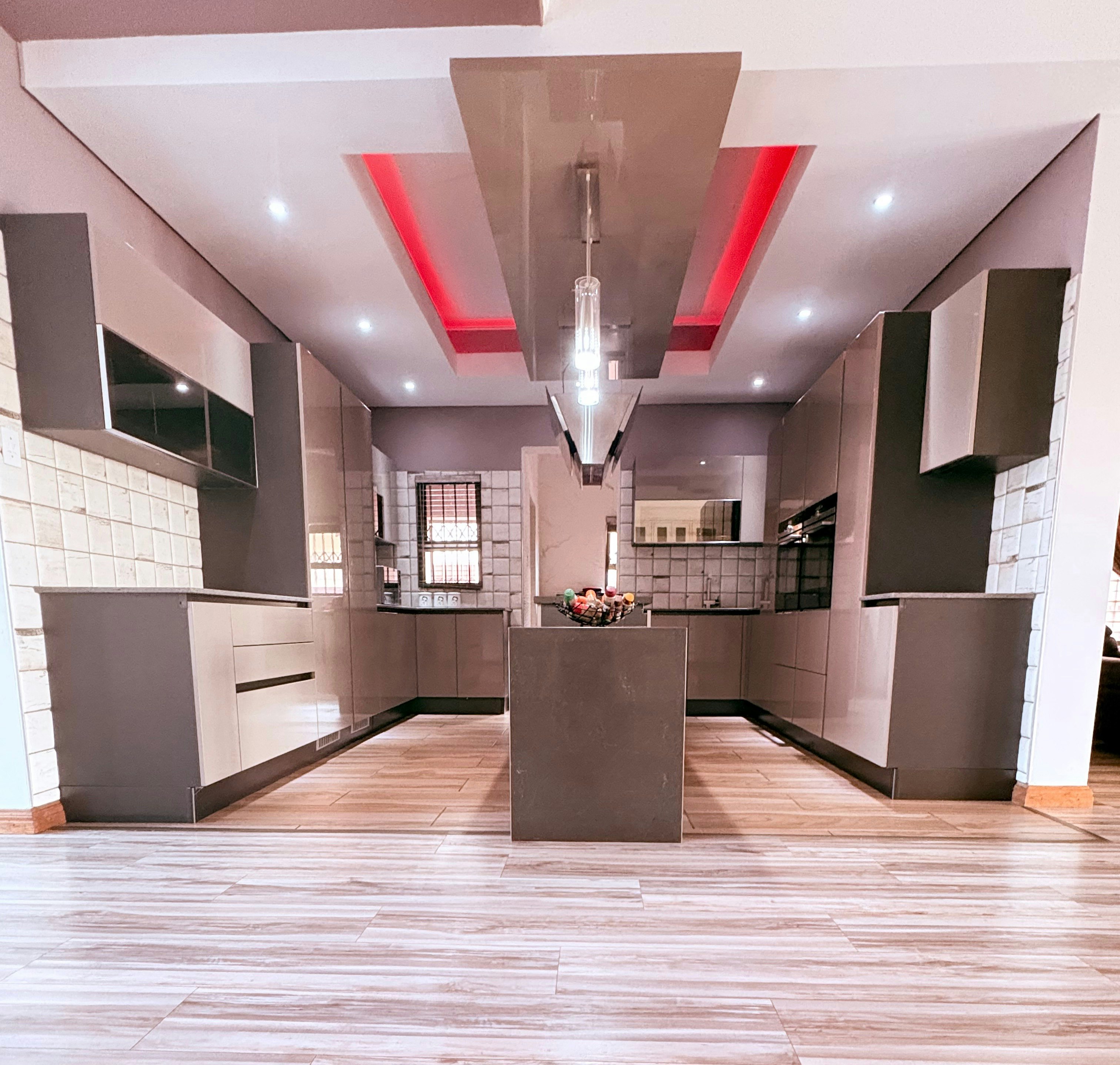 Magalies Villa image no 7 of 9