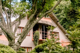 Drakensberg Accommodation at Thatchings Guest House and Conference Venue | Viya