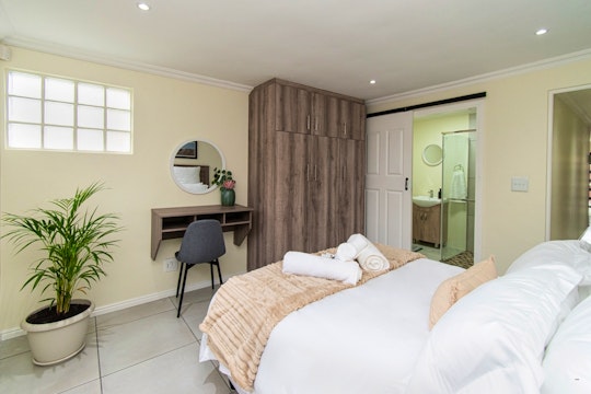 Southern Suburbs Accommodation at  | Viya