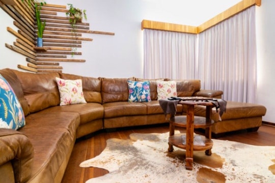 Twelve First Avenue Holiday Home