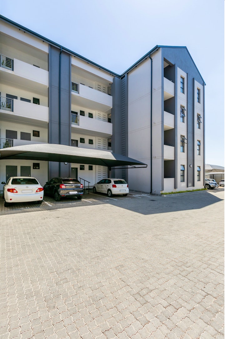 Gauteng Accommodation at 50 On Lever Apartment | Viya
