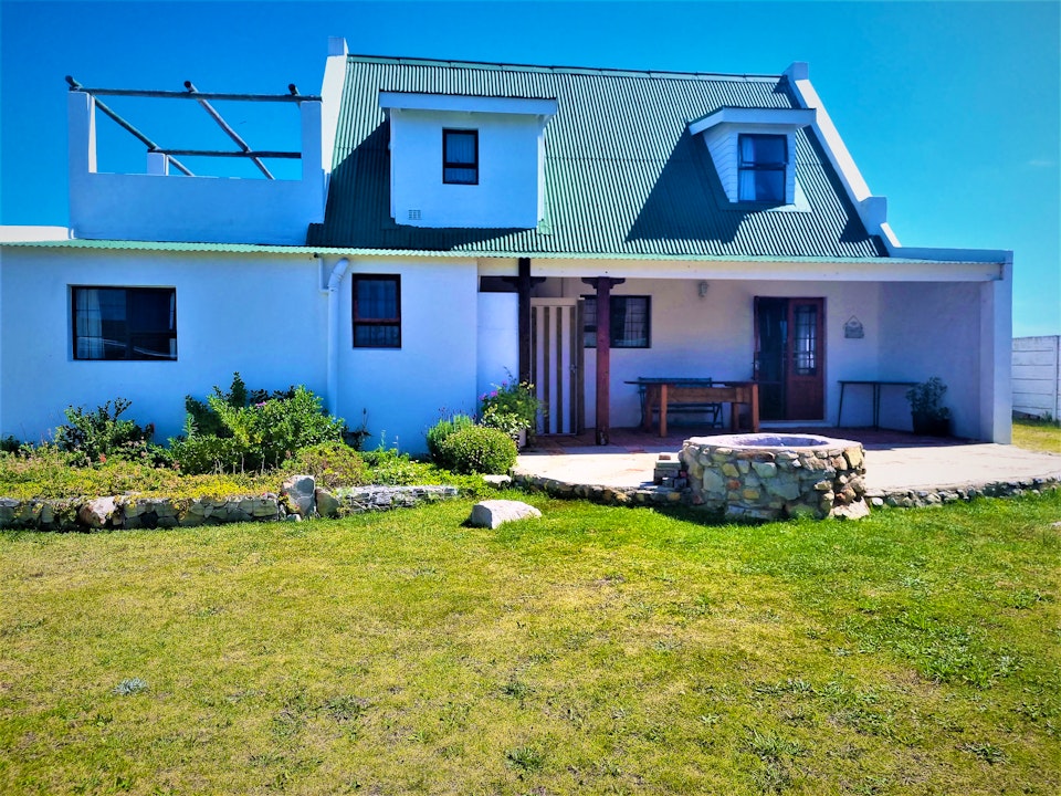 Hermanus Accommodation at  | Viya