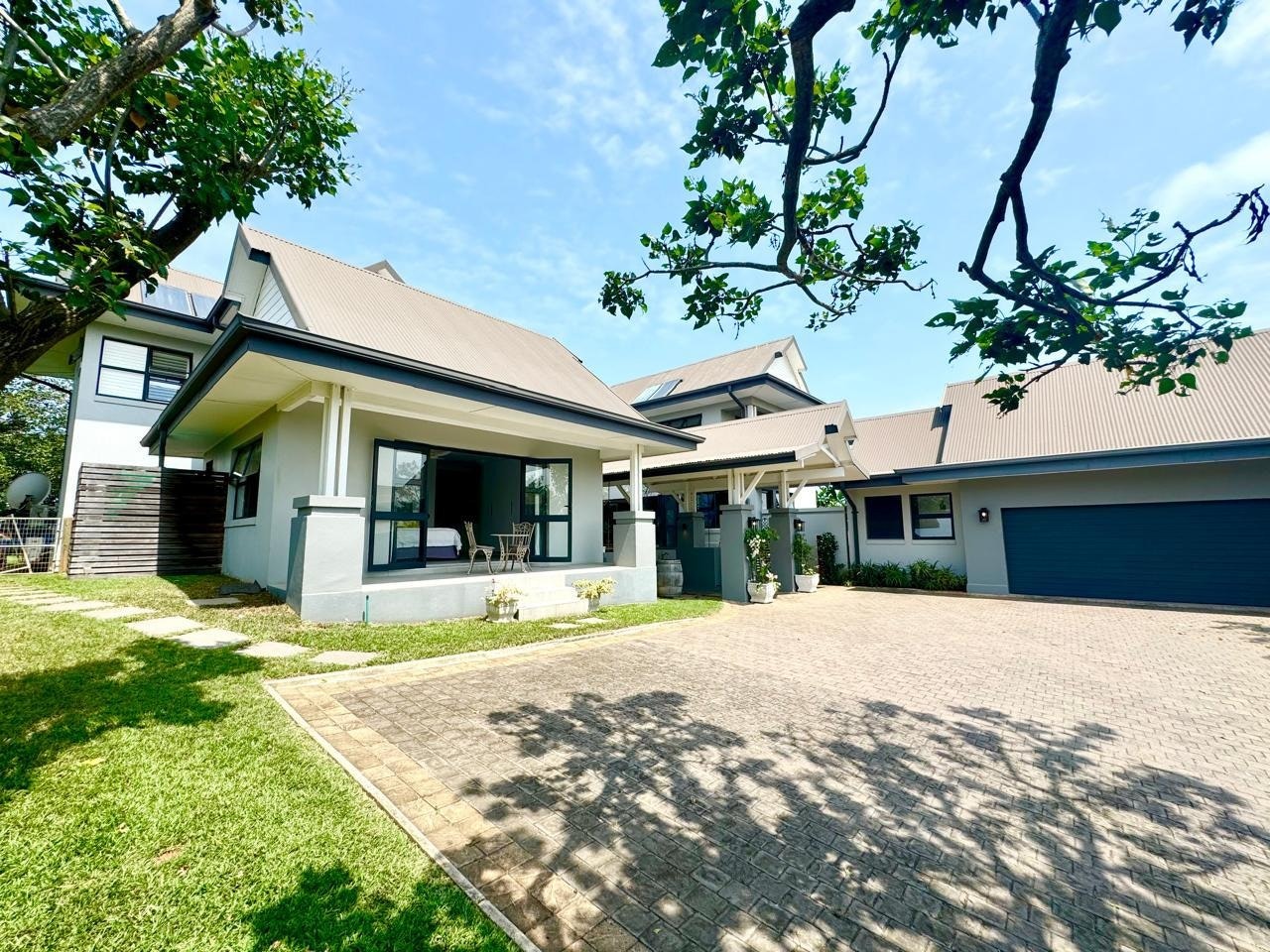 Cussonia Way Paradise HL1463: image no 32 of 37
