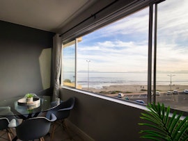 Cape Town Accommodation at Romilly 32 Beachfront | Viya