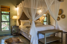 Kruger To Canyons Accommodation at Sicklebush Suite Romantic Getaway | Viya