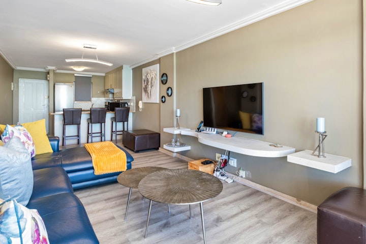 Cape Town Accommodation at The Waves 1002 | Viya