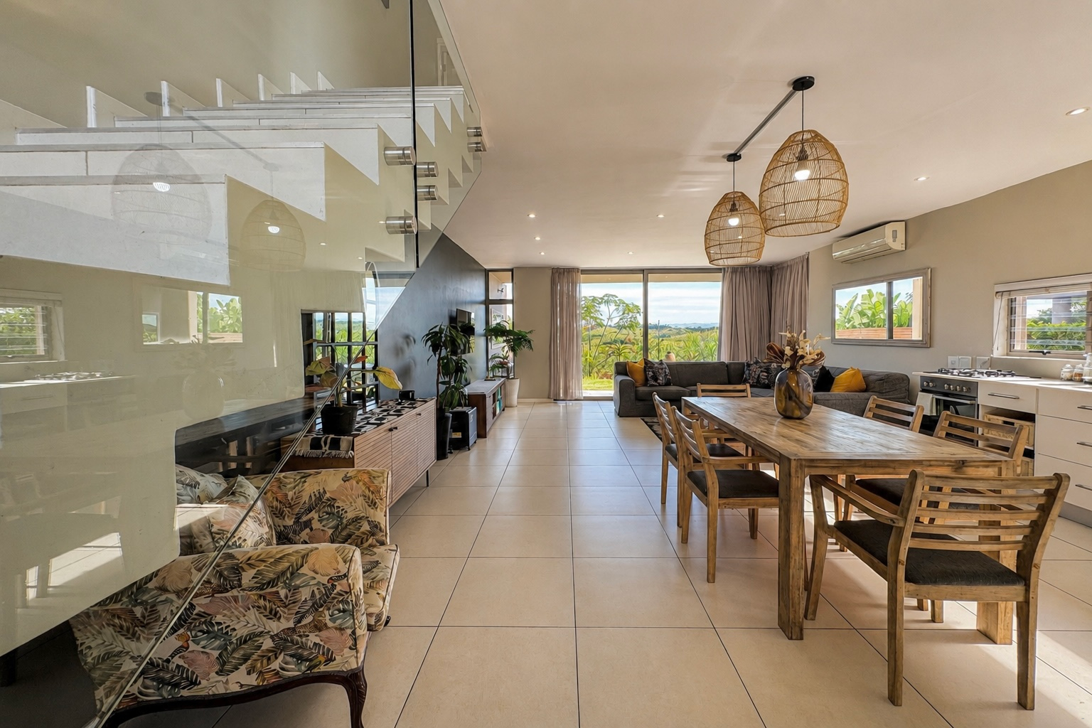 56 Zimbali Wedge, Ballito image no 2 of 23