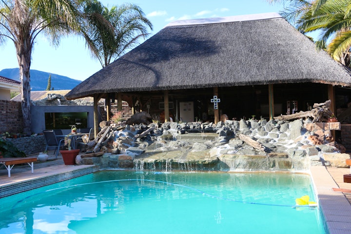 Eastern Cape Accommodation at Aan Die Oewer Graaf-Reinet Guesthouse | Viya