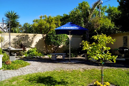 Hermanus Accommodation at  | Viya