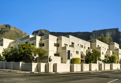  by Best Western Cape Suites Hotel | LekkeSlaap