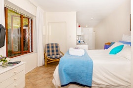 Knysna Accommodation at Knysna Cozy Hill Guest House | Viya