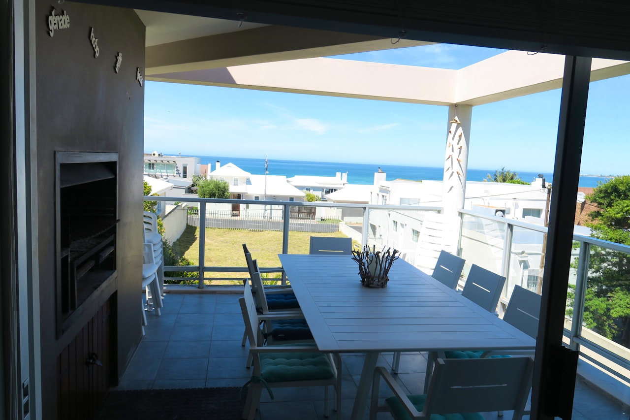 Hermanus Accommodation at  | Viya