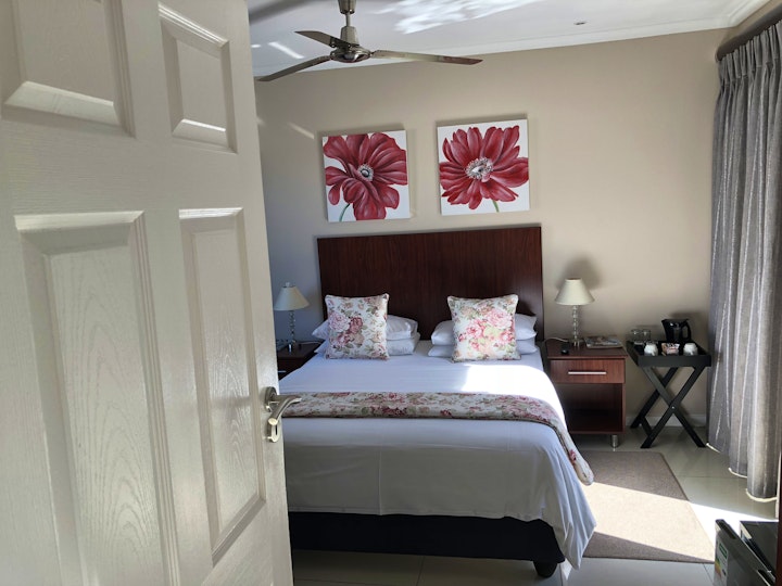 Gqeberha (Port Elizabeth) Accommodation at Le Blue Guest House | Viya