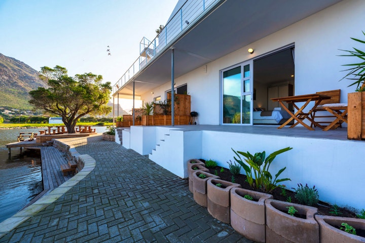 Southern Suburbs Accommodation at Marina Views | Viya