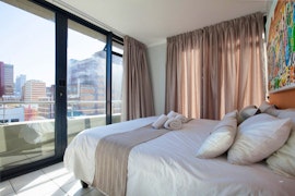 Cape Town Accommodation at Four Seasons 801 | Viya