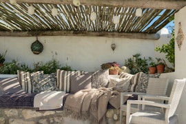 Paternoster Accommodation at Smugglers' B&B | Viya