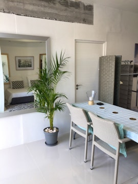 Cape Town Accommodation at Greenways Beach House and Cottage | Viya