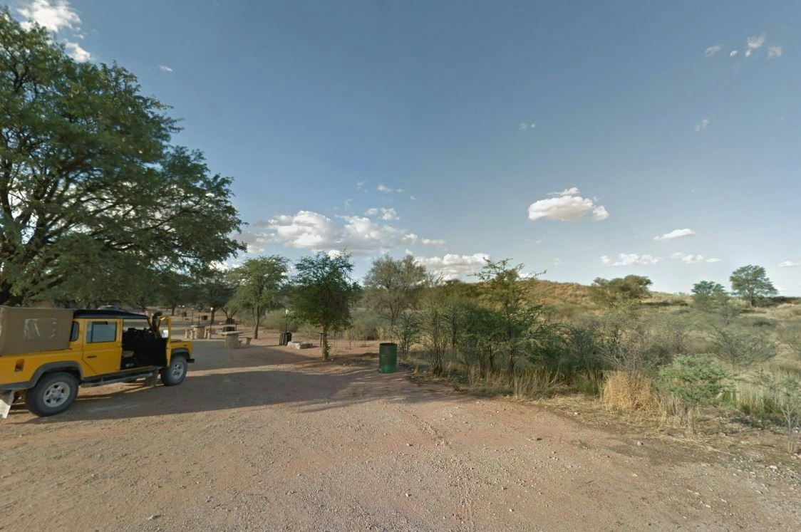 SANParks Twee Rivieren Rest Camp | LekkeSlaap