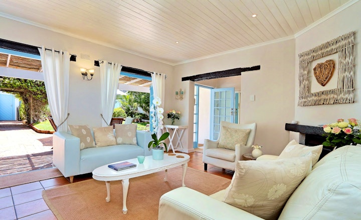 Cape Town Accommodation at Hout Bay Beach Cottage | Viya