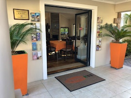 Knysna Accommodation at Orange Inn Knysna | Viya