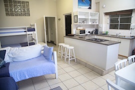 Ansteys Beach Accommodation at  | Viya