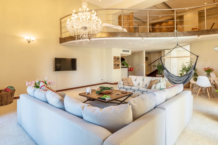 Western Cape Accommodation at Uber Luxurious NYC-Style Penthouse | Viya