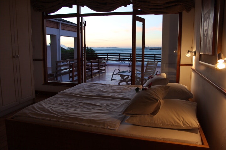 Cape Town Accommodation at Villa Sunset Beach | Viya